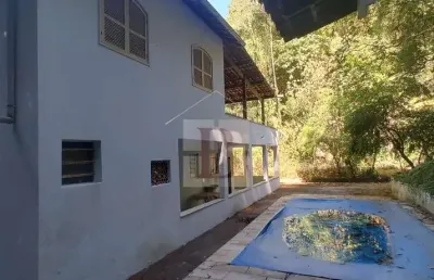 Imperdível: sítio à venda em são gonçalo-rj, rio do ouro - 4 quartos, varias vagas, 12.000m² de área!