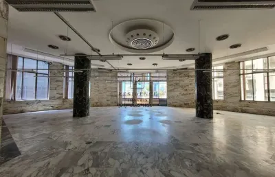 Sala comercial com 1 sala para alugar na rua uruguai, 277, centro histórico, porto alegre, 1499 m2 por r$ 28.000
