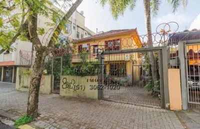 Casa comercial com 4 salas à venda na rua vasco da gama, 988, rio branco, porto alegre, 256 m2 por r$ 2.450.000