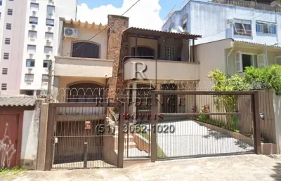 Imóvel de alto padrão em higienópolis, porto alegre-rs: 3 quartos, 2 salas, 3 banheiros, 4 vagas de garagem, 287 m² de área. venda ou locação!
