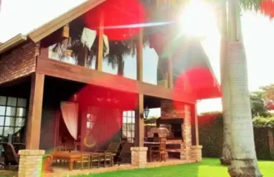 Imóvel de luxo em condomínio com 6 quartos e 4 suítes em belém novo, porto alegre-rs: 550m², 3 salas, 2 banheiros e 3 vagas.