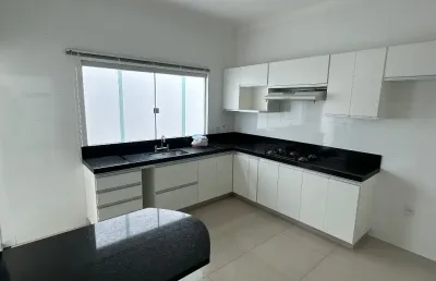 Casa com 4 quartos à venda no Alto Umuarama, Uberlândia 