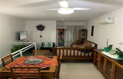 Casa com 3 quartos à venda na Avenida Marechal Deodoro, Vila Valença, São Vicente