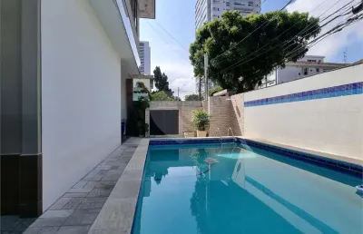 Casa com 6 quartos à venda na Rua Álvaro Alvim, Embaré, Santos