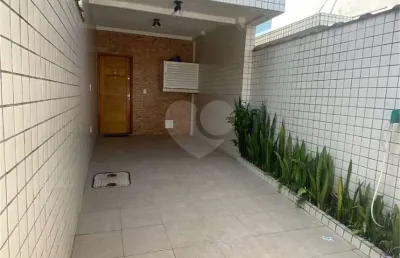 Casa com 3 quartos à venda na Rua Evaristo da Veiga, Campo Grande, Santos