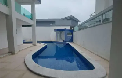 Casa com 6 quartos à venda na Dona Márcia Divina Lopes De Almeida, Jardim Acapulco, Guarujá