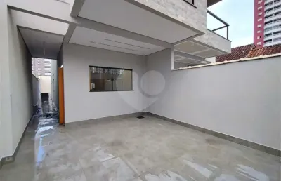 Casa com 3 quartos à venda na Rua Haiti, Guilhermina, Praia Grande