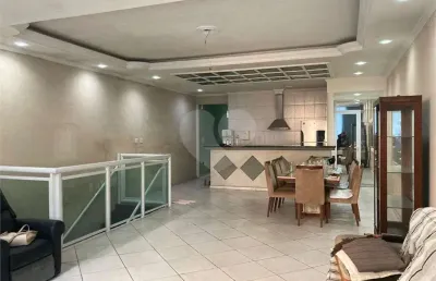 Casa com 3 quartos à venda na Rua Campos Mello, Vila Mathias, Santos