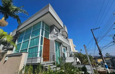 Casa com 4 quartos à venda na Avenida Omar Daibert, Parque Terra Nova II, São Bernardo do Campo