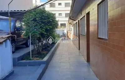 Casa com 2 quartos à venda na Rua Xingu, Santa Maria, São Caetano do Sul