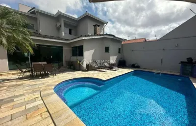 Sobrado com 4 dormitórios de  454 m² com piscina - parque dos pássaros - são bernardo do campo/sp