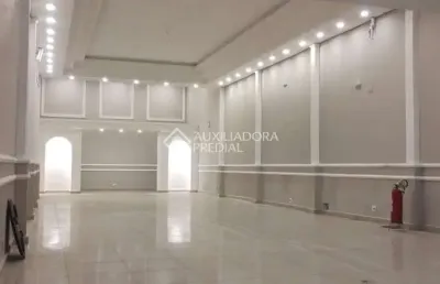 Excelente galpão no centro de são caetano com 560m² de área construída