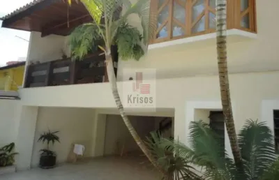 Tèrrea assobradada miolo do jd.bonfiglioli c/3suites 6 vagas.