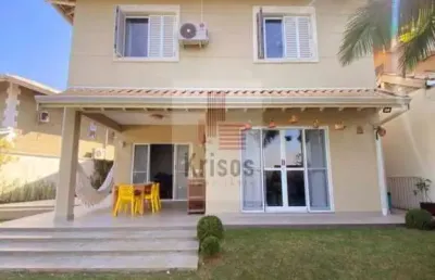 Exclusiva casa em condomínio fechado - 5 suítes e lazer completo