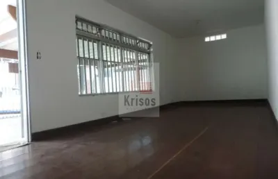 Ótima casa térrea com segundo pavimento com quarto,sala,cozinha,banheiro,lavanderia e amplo quintal
