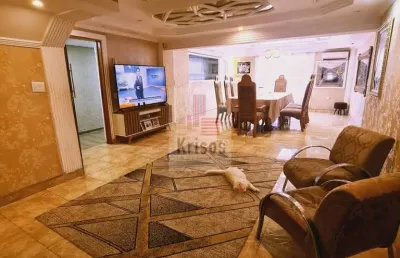 Sobrado a venda com 250m² de terreno para investimento