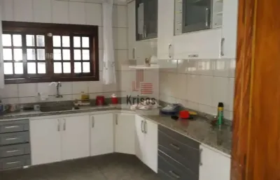 Casa com 2 quartos à venda na Rua Argentina, 270, Jardim América, Taboão da Serra