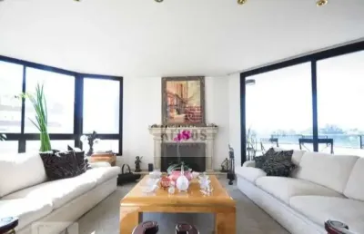 Seu novo lar de alto padrão: oportunidade imperdível!  4 suite e 6 vagas - real parque