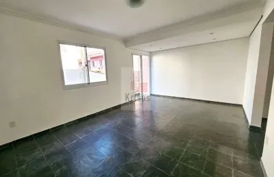 Casa em condomínio à venda ou locação ? 4 dormitórios (2 suítes) ? 165 m² privativos + sótão