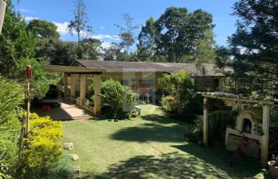Chácara / sítio com 3 quartos à venda na Estrada da Cachoeirinha, 9497, Cachoeira, Cotia