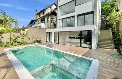 Linda casa nova moderna. integração e conforto em cada detalhe!