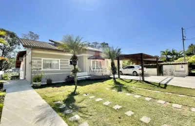 Exclusiva casa contemporânea reformada - oásis de conforto e estilo!