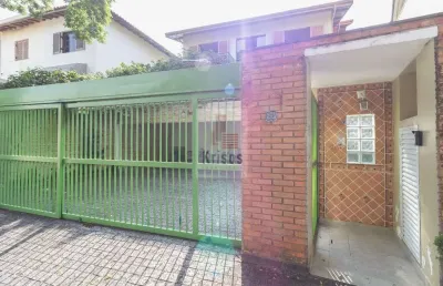 Casa a venda com 4 dormitórios , 5 vagas próximo ao metrô vila sônia !!!