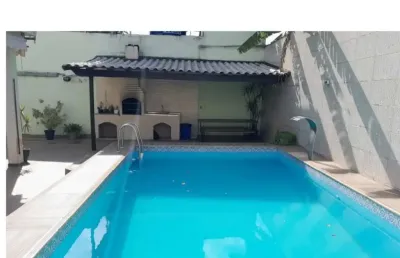 Casa sobrado de 362m²  com 6 quartos em sepetiba na brisa