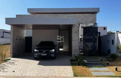Casa belvedere 2, 3 suites, churrasqueira piscina, luminarias 4 garagens, lavabo