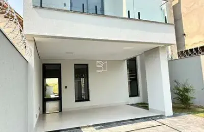 Casa sobrado, 3 suites 2 master com sacada, lavanderia, lavabo, piscina, garagem