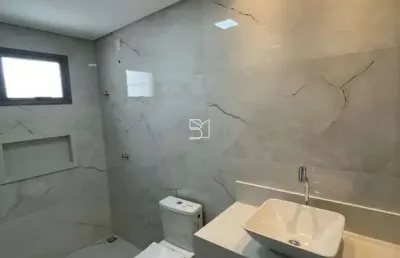 Casa no primor das torres, 3 suites 1 closet master, lavanderia, lavabo, piscina
