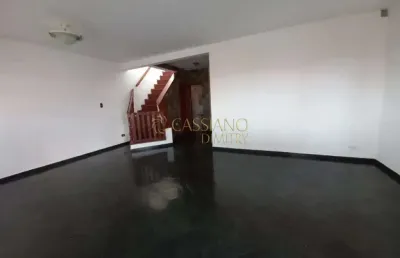 Sobrado à venda de 300m² | 03 dormitórios, sendo 01 suíte e 04 vagas de garagem | jardim das industrias - são josé dos campos |
