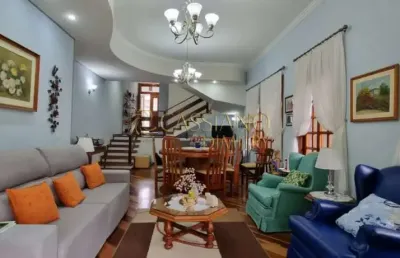 Sobrado à venda de 348m² | 04 dormitórios, sendo 01 suíte e 04 vagas de garagem | condomínio portal da serra - urbanova | são josé dos campos |
