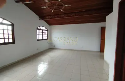 Sobrado comercial e residencial à venda de 302m² | 03 dormitórios, sendo 01 suíte e 04 vagas de garagem | jardim das industrias - são josé dos campos |