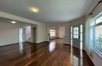 Sobrado para venda e locação de 210m² | 03 dormitórios, sendo 01 suíte e 04 vagas de garagem | jardim das colinas | são josé dos campos |