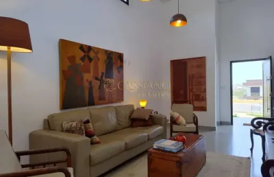 Casa térrea à venda de 157,30m² | 03 dormitórios, sendo 01 suíte e 04 vagas de garagem | condomínio residencial malibu - parque residencial maria elmira | caçapava |