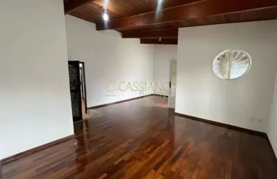 Casa térrea à venda de 167m² | 02 dormitórios, sendo suítes e 05 vagas de garagem | jardim satélite - são josé dos campos |