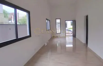 Casa térrea à venda de 145,46m² | nova em condomínio, 03 dormitórios, sendo 01 suíte com closet e 04 vagas de garagem | bella vitta residencial fogaça | jacareí |