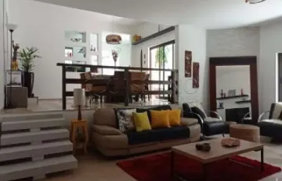 Casa à venda de 280m² | 03 dormitóros, sendo 01 suíte e 06 vagas de garagem | condomínio jardim coleguinho - jardim zezé | jacareí |