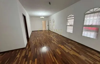Casa à venda de 206m² | 03 dormitórios, sendo 01 suíte e 04 vagas de garagem | bosque dos eucaliptos | são josé dos campos |