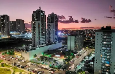 -apartamento 4 quartos (transformado 3 suítes com closet), andar alto, vista livre, mobiliado