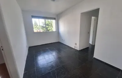 Oportunidade 2 quartos com vaga em condominio fonseca