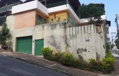 Casa com 3 quartos à venda na rua coronel júlio pinto, sagrada família, belo horizonte, 516 m2 por r$ 1.245.000