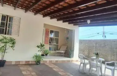 Casa com 2 quartos à venda na Rua Romania, Jardim Europa, Sorocaba