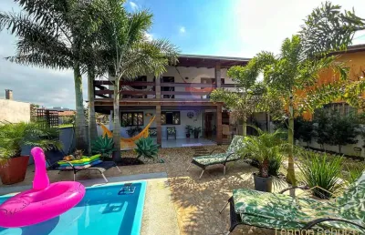 Sobrado com 3 quartos e suíte em barra do sul - praia da salinas
