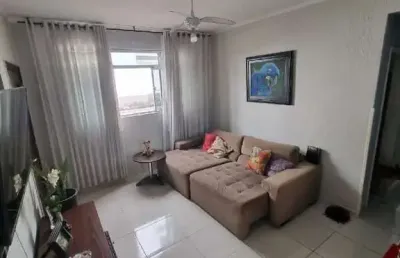 Apartamento com 3 quartos, 2 banheiros, 1 vaga, a 3 quadras da praia do boqueirão