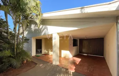 Casa bem localizada no jardim soraya com 3 dormitórios