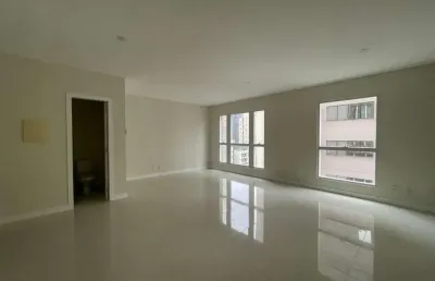 Sala comercial para alugar na Avenida Prefeito Osmar Cunha, 416, Centro, Florianópolis