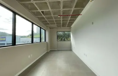 Sala comercial para alugar na Rodovia José Carlos Daux, 500, João Paulo, Florianópolis