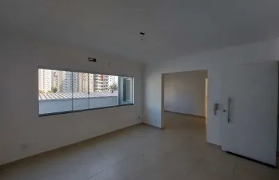 Apartamento com 3 quartos para alugar na Rua Ângelo La Porta, 76, Centro, Florianópolis